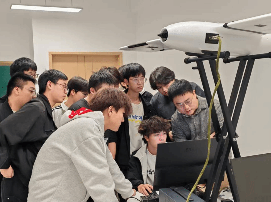 2026单招必看 | 低空经济爆火!无人机应用技术专业真热门·强技术·高就业!